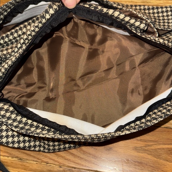 KAVU Rope Messenger Bag Houndstooth Pattern - Picture 5 of 5